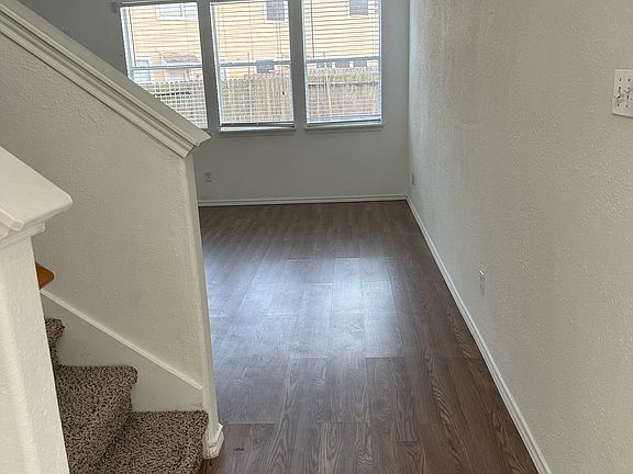 5th image of 16659 Newglen Ln