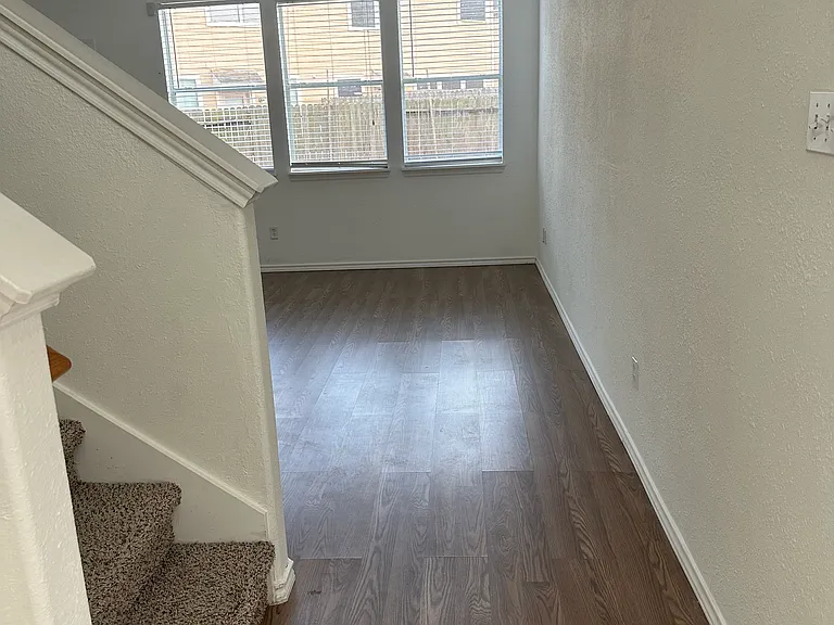 16659 Newglen Ln — Photo 6