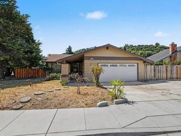 2498 La Reina St, Pinole, CA 94564