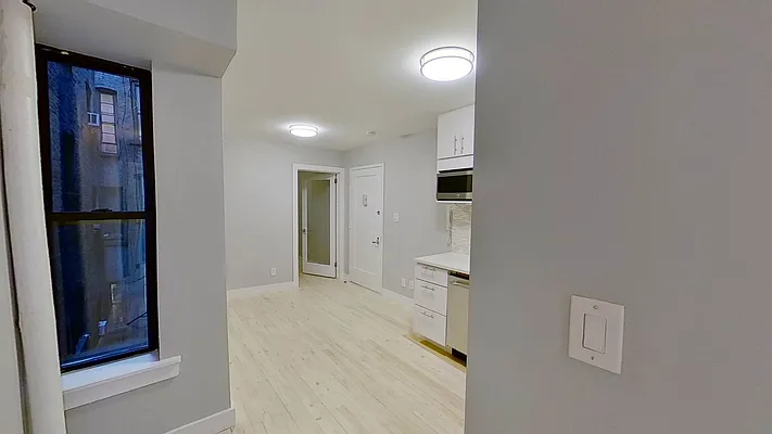 Rented by Compass | media 13