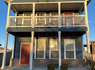 632 N Tennyson Ln, Fayetteville, AR 72704