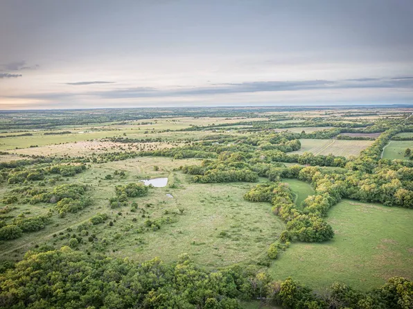 324 Elk Cq County Line, Grenola, KS 67346