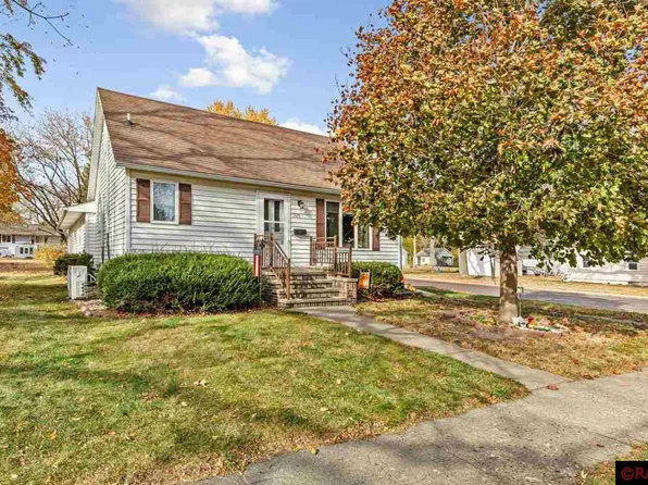 1229 N Prairie Ave, Fairmont, MN 56031