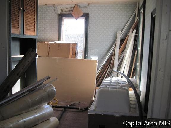 4th image of 505 E Archer Ave