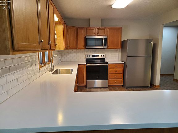 3rd image of 192 Saint Francis Ave APT 19