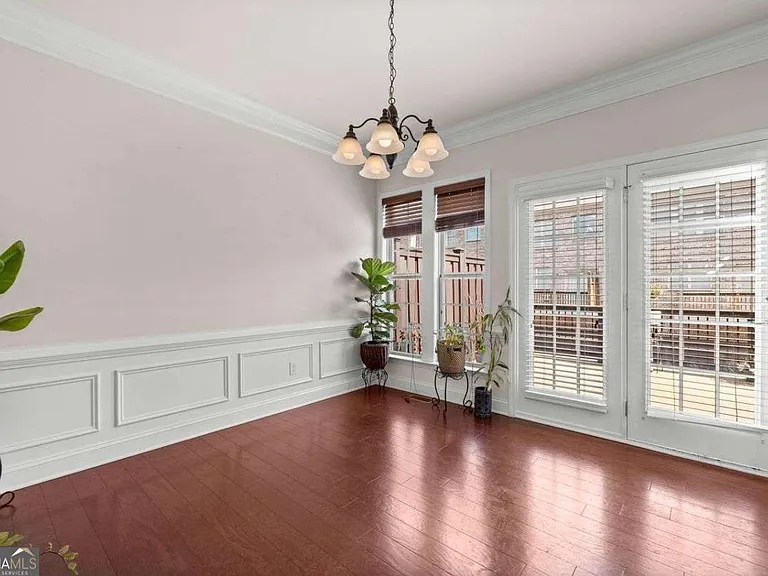 1034 E Paces Cir NE — Photo 11