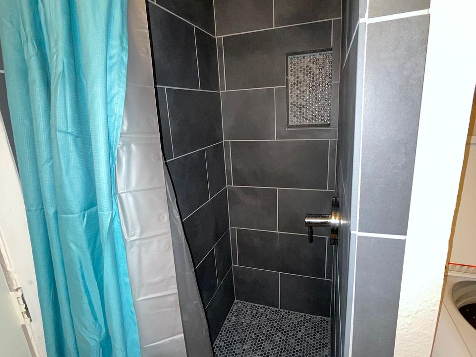 1st image of 7021 Crosstimbers Ln