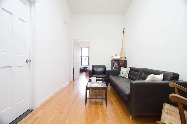 Rented by In Haus LLC | media 13