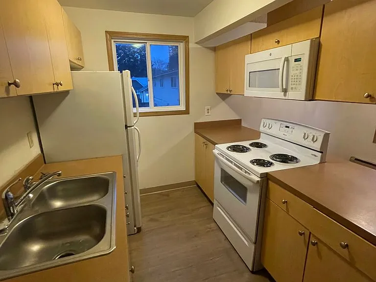 1703 E Cataldo Ave — Photo 4