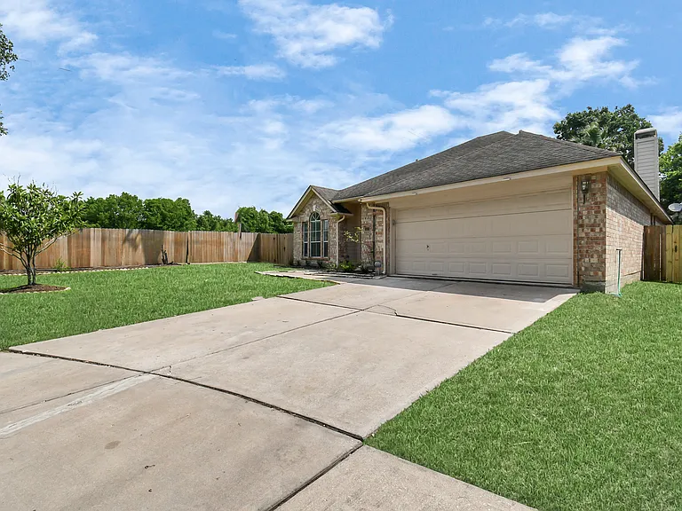 14003 Crown Glen Ct — Photo 2