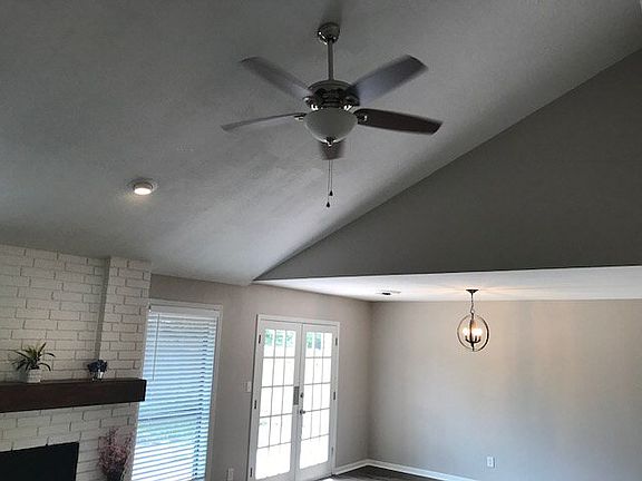 4th image of 217 Navajo Dr