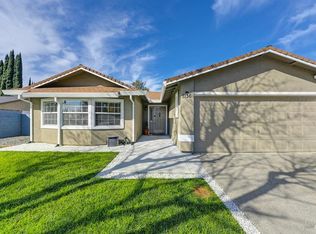 1136 Needham Dr, Vacaville, CA 95687