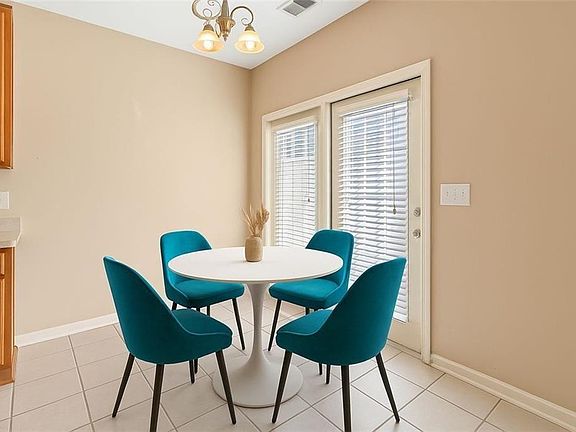 5th image of 2555 Flat Shoals Rd #5