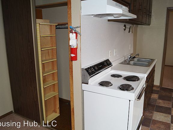 5th image of 1447 Park St