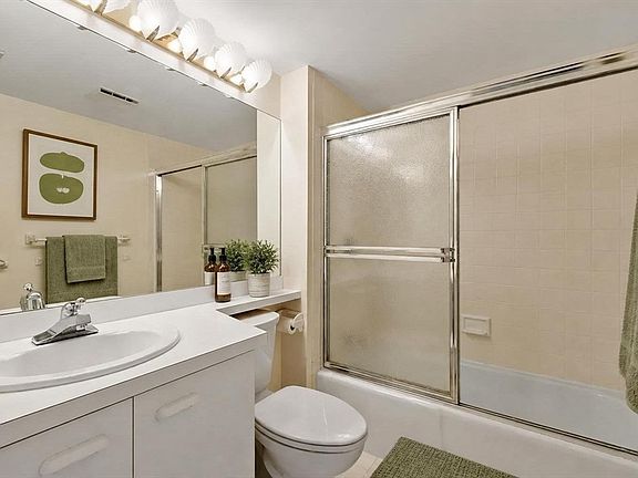 5th image of 321 Place Ln Unit 321