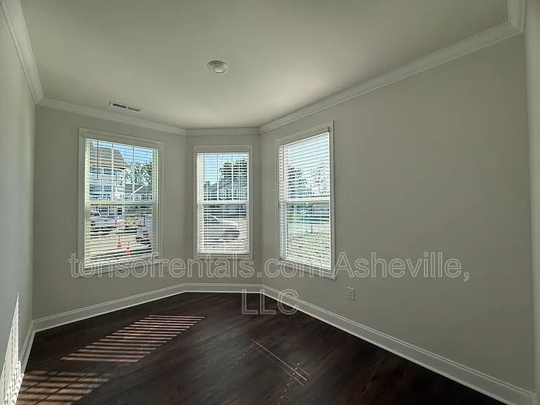 216 Valley Breeze Rd — Photo 12