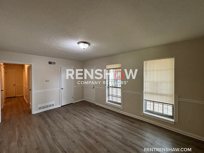 4 bed, 1.5 bath, 1172 sqft, $1,200 — Photo 3