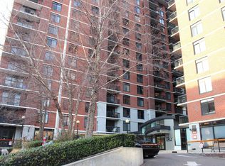 700 1st St APT 4U, Hoboken, NJ 07030