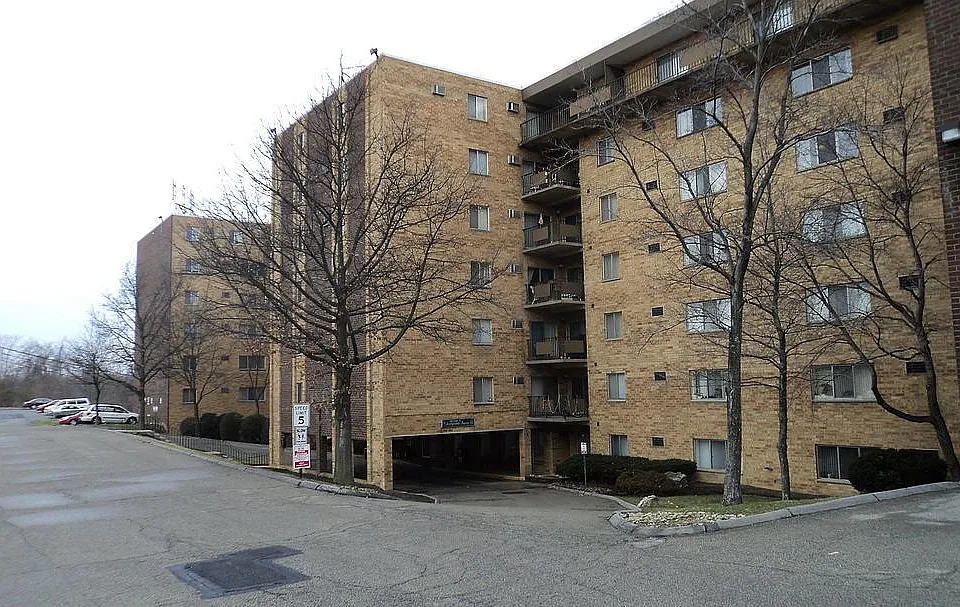 Southpointe Towers