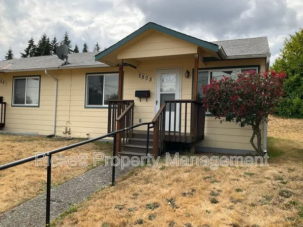 2808 Walnut Ct, Bremerton, WA 98310