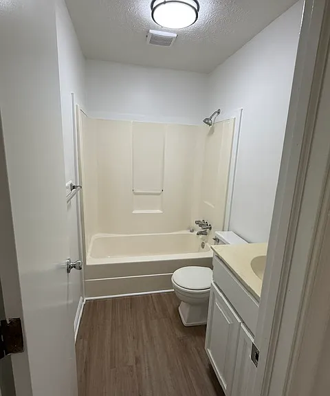 116 Raleigh St — Photo 15