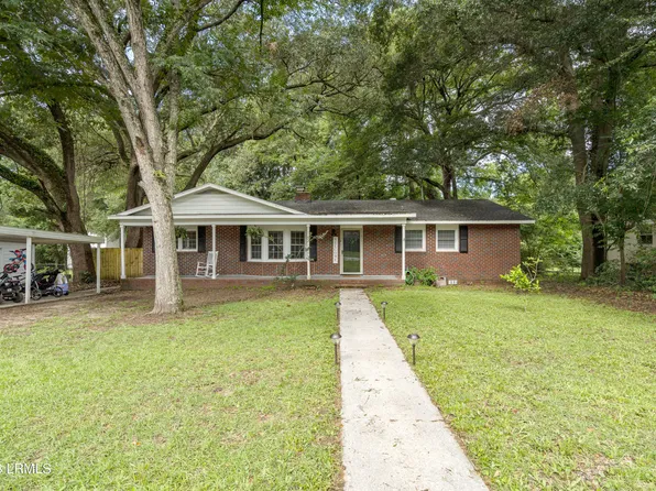 8 Mystic Cir, Beaufort, SC 29902