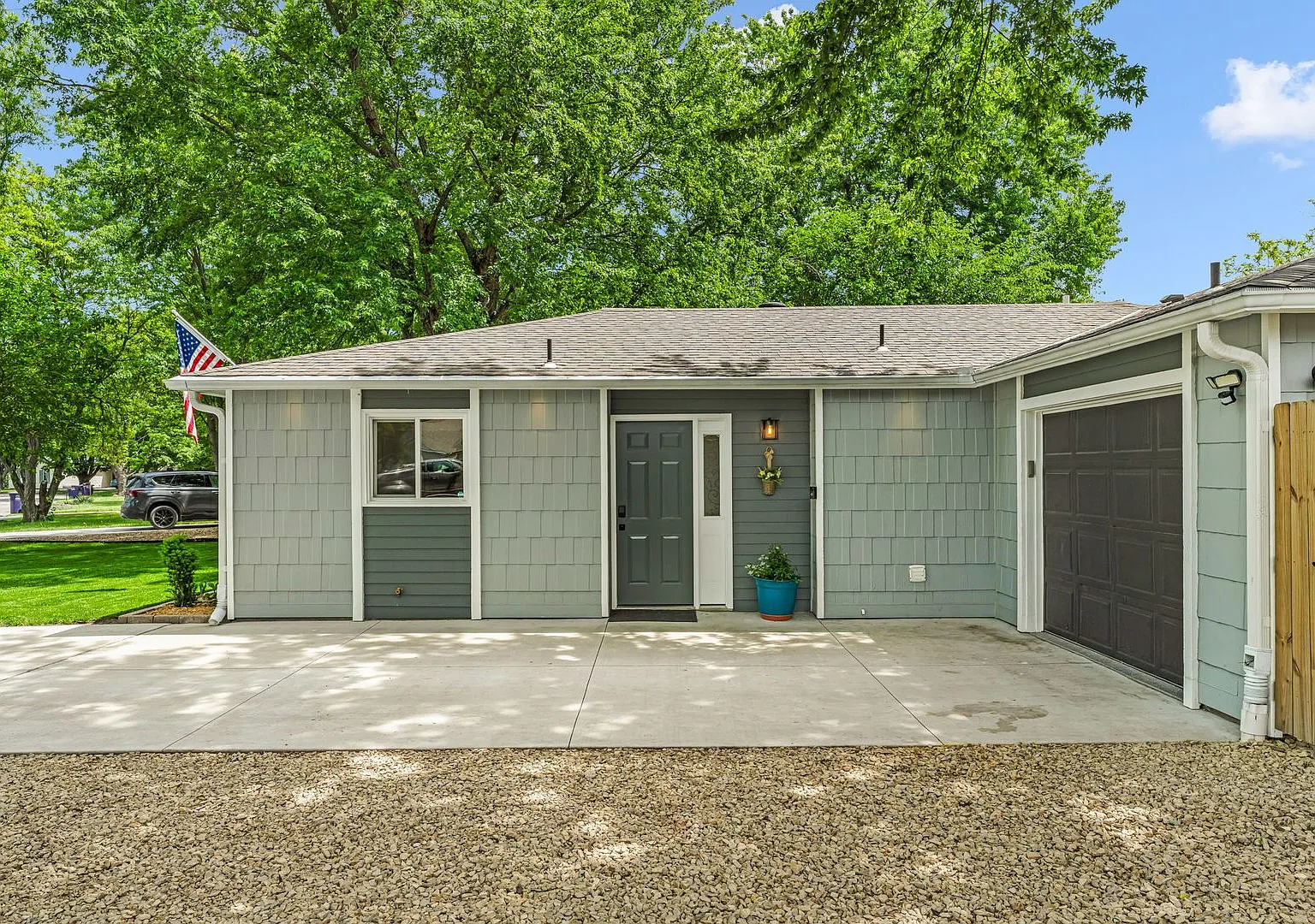 3 bed, 1145 sqft, $1,800 — Photo 3