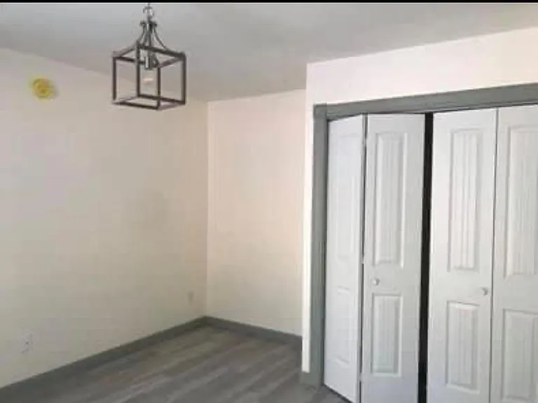 40 Albert Ave — Photo 19