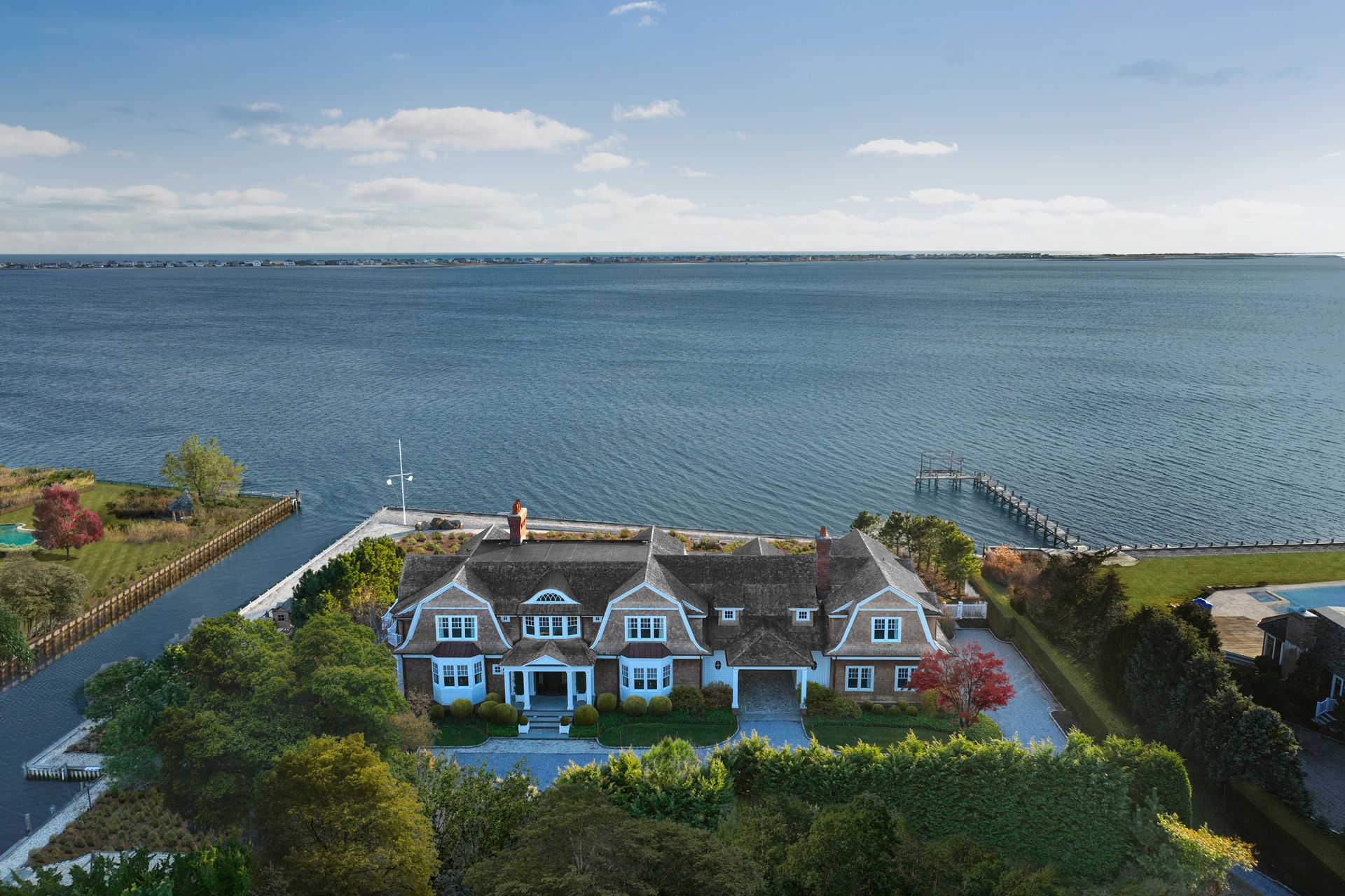 46 Club Ln, Remsenburg, NY 11960 Out East