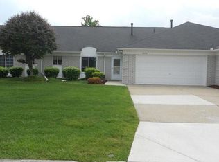 20422 Pine Meadow Dr, Clinton Township, MI