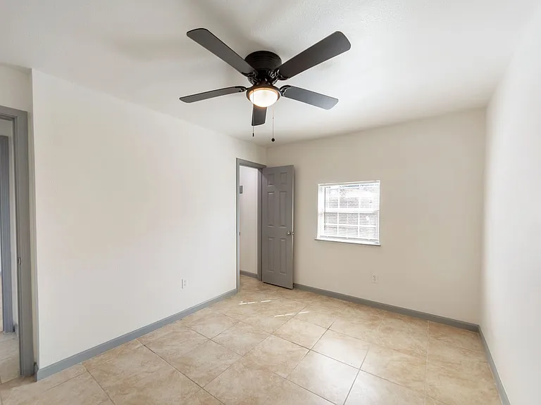 Hurry! Move Inspecial Housing Accepted. — Photo 37