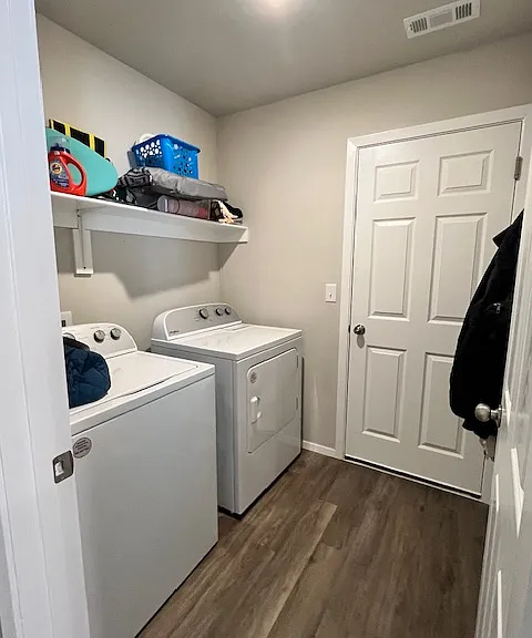 Laundry room has washer/dryer provided!