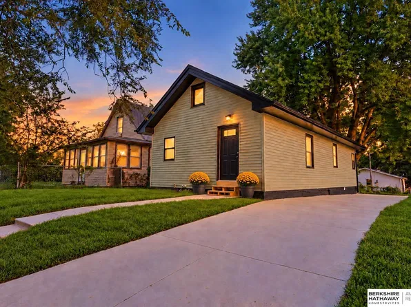 4511 Camden Ave, Omaha, NE 68104