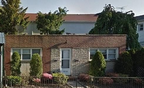 2nd image of 12408 20th Ave #1