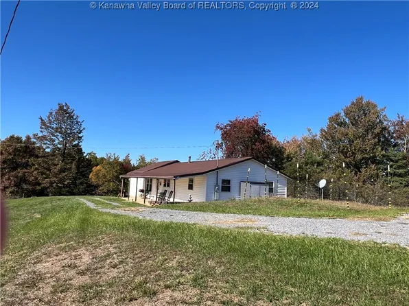 3731 Wilson Ridge Rd, Duck, WV 25063
