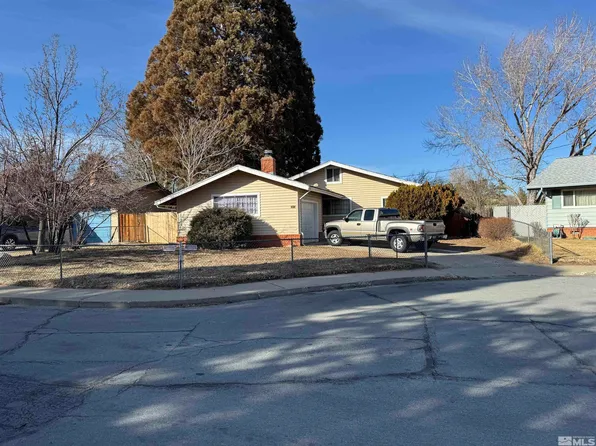 660 S Richmond Ave, Carson City, NV 89703