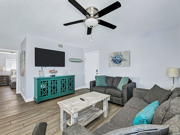 3rd image of 132 E Gardenia St #3