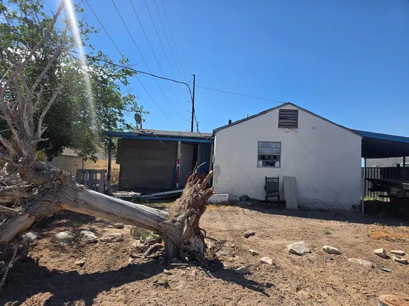 328 W 13th St, Pecos, TX 79772