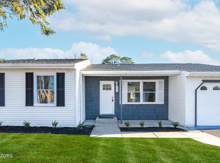 7 Apple Ln #72, Manchester Township, NJ 08759