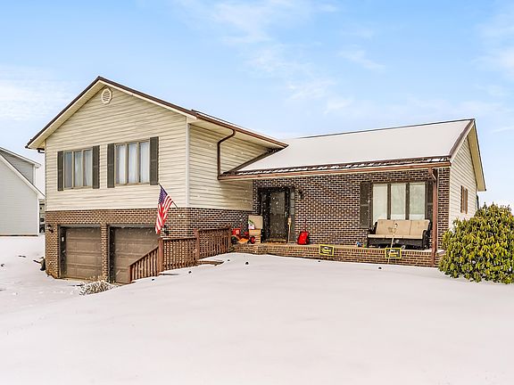 4th image of 3858 Bainbridge Dr