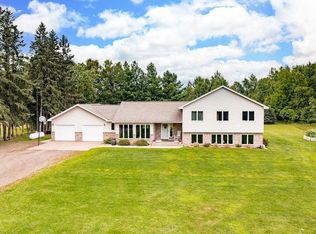 321 Carriage Hill Dr W, Hinckley, MN 55037