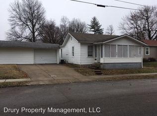 810 S Weaver Ave, Springfield, MO 65806