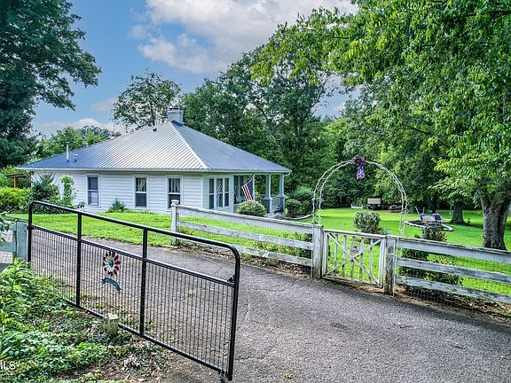 5th image of 1529 Old Kentucky Rd W