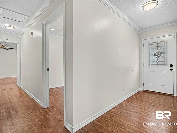 3rd image of 363 Park Ave S