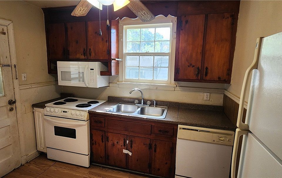 1st image of 2505 Afton Ave