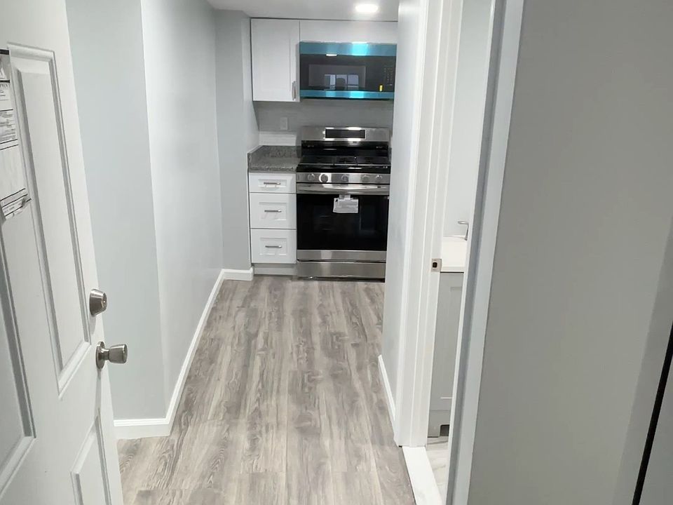 enterence hallway
