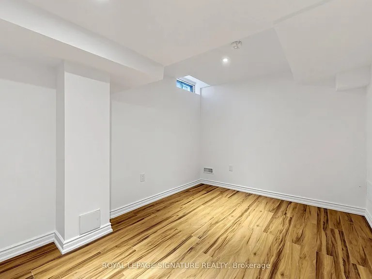 218 Paxton Cres #BASEMENT — Photo 15