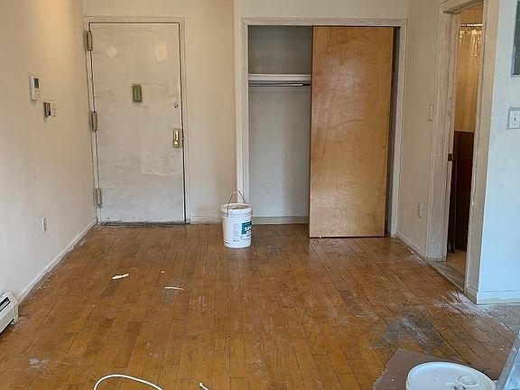 5th image of 337 Grand St #4A