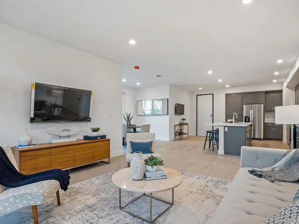 500 Somi Ct #301, Hayward, CA 94544