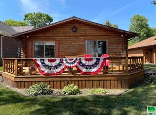 295 Rohr St, Arnolds Park, IA 51331